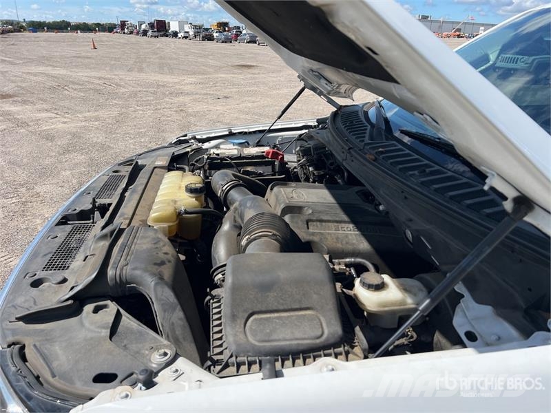Ford Expedition MAX 2WD SUV Otomobiller