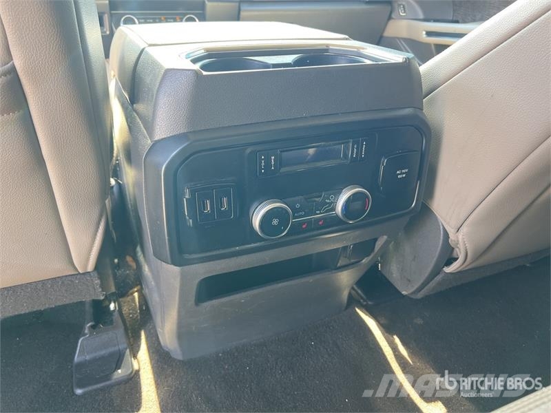 Ford Expedition MAX 2WD SUV Otomobiller