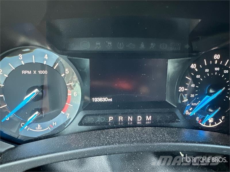 Ford Expedition XLT 4WD SUV Auto's
