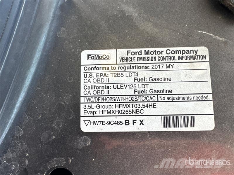Ford Expedition XLT 4WD SUV Auto's