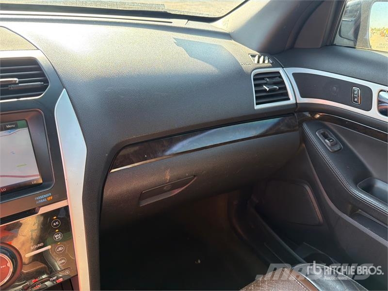 Ford Explorer Auto