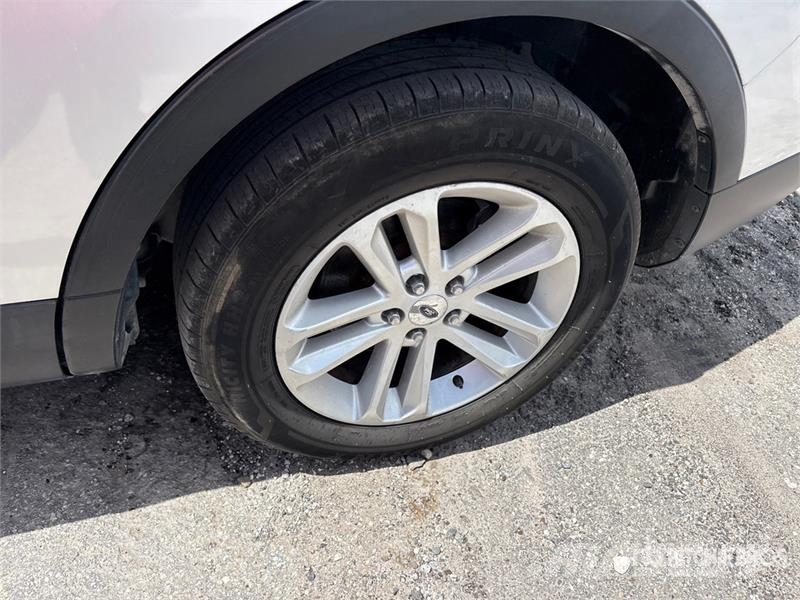 Ford Explorer سيارات
