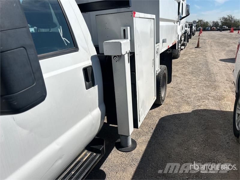 Ford Explorer Truck mounted aerial platforms