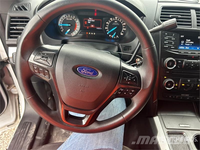 Ford Explorer Henkilöautot