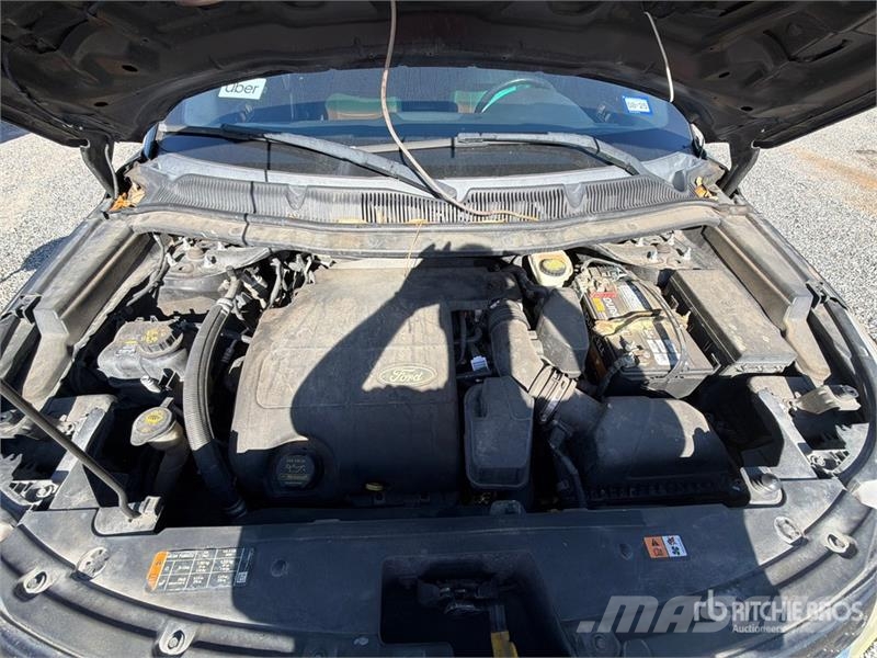 Ford Explorer Auto