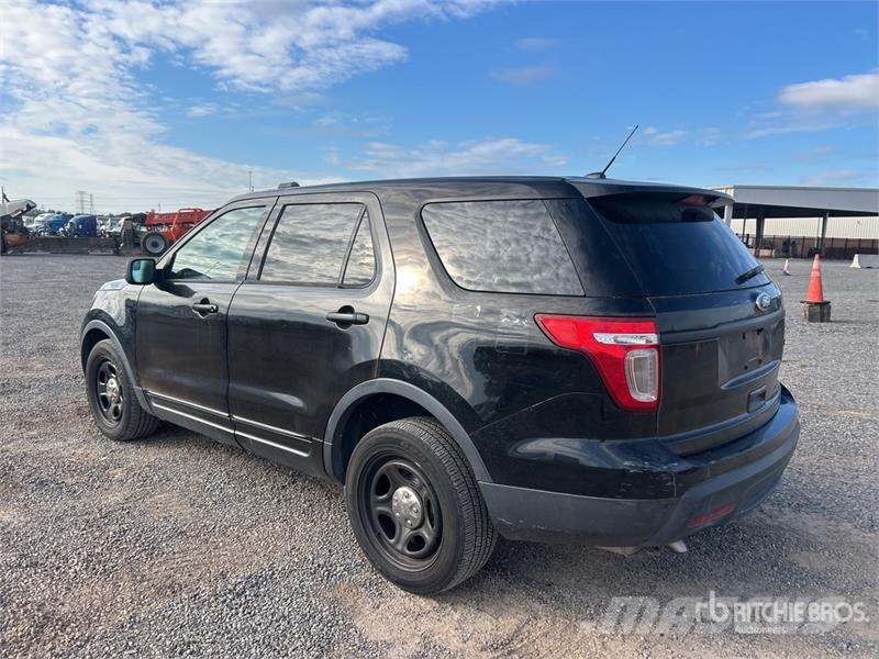 Ford Explorer Voiture