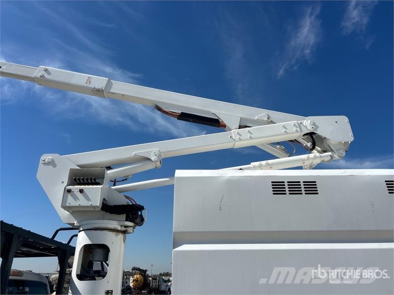 Ford Explorer Truck mounted aerial platforms
