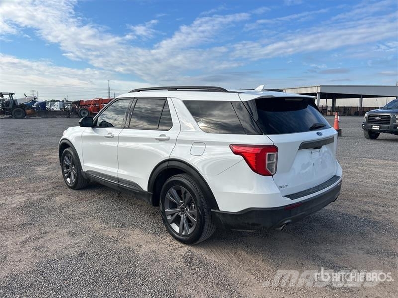 Ford Explorer Avtomobili