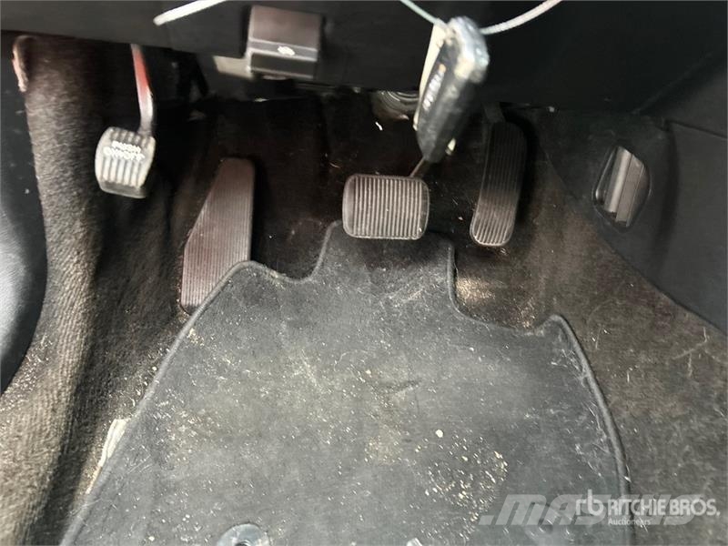 Ford Explorer Kistehergépjárművek