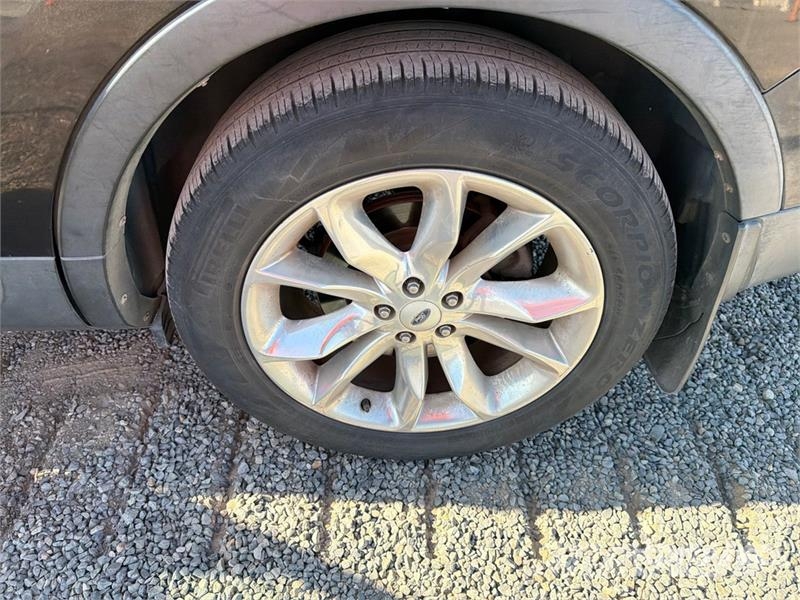 Ford Explorer Auto