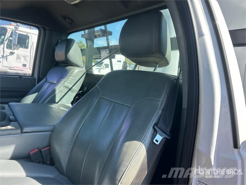 Ford Explorer Truck mounted aerial platforms