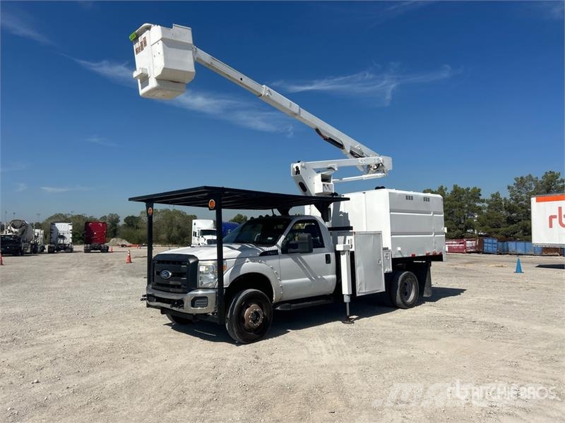 Ford Explorer Truck mounted aerial platforms