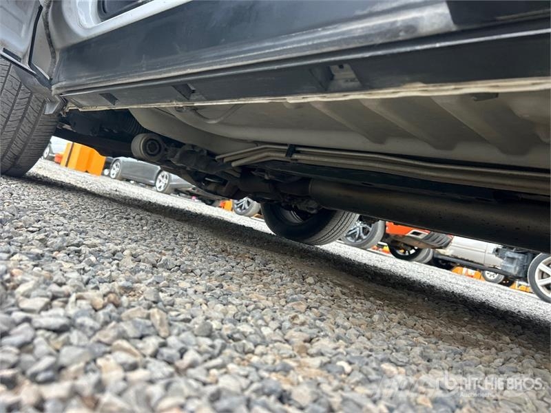 Ford Explorer Henkilöautot