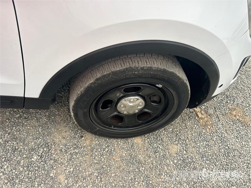 Ford Explorer Henkilöautot