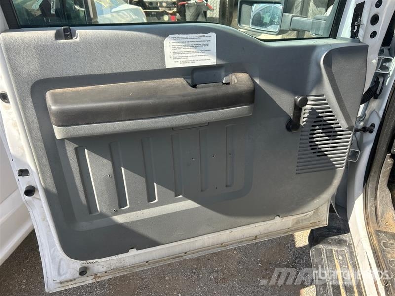 Ford Explorer Truck mounted aerial platforms