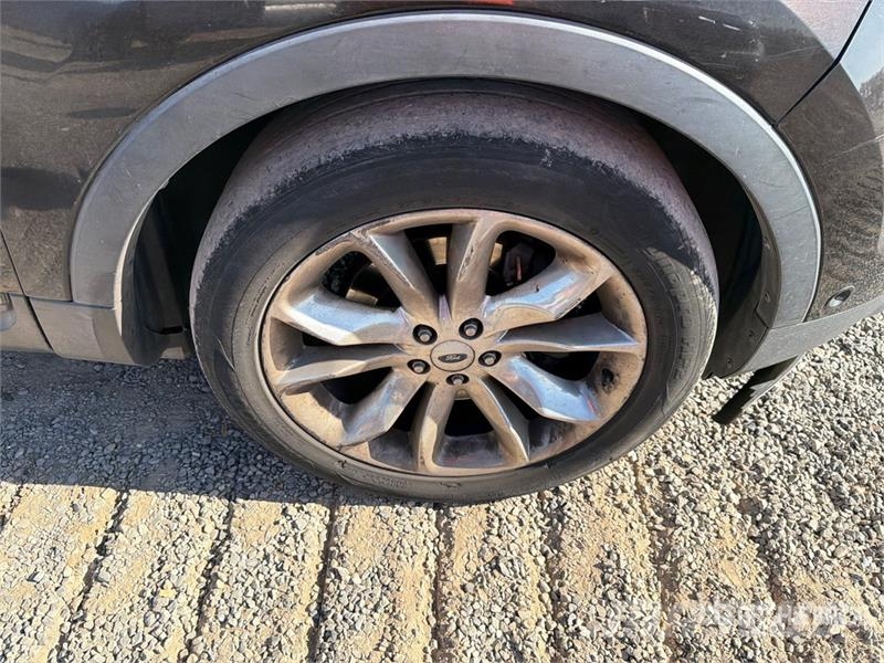 Ford Explorer Auto