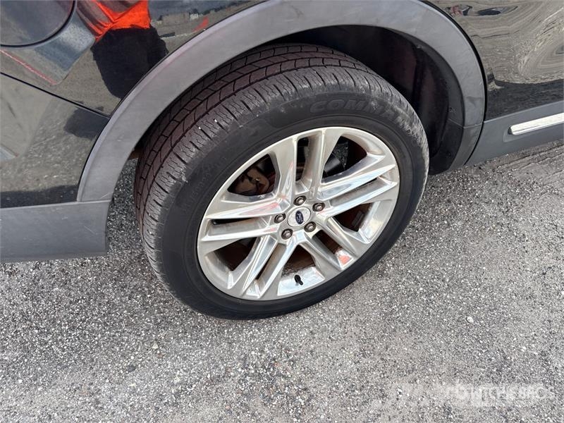 Ford Explorer Cars