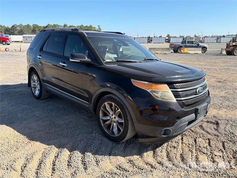 Ford Explorer Auto