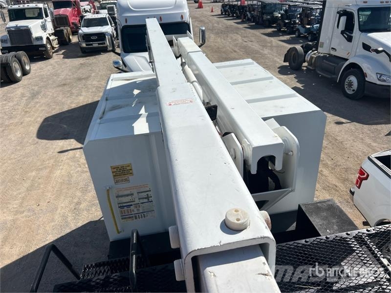 Ford Explorer Truck mounted aerial platforms