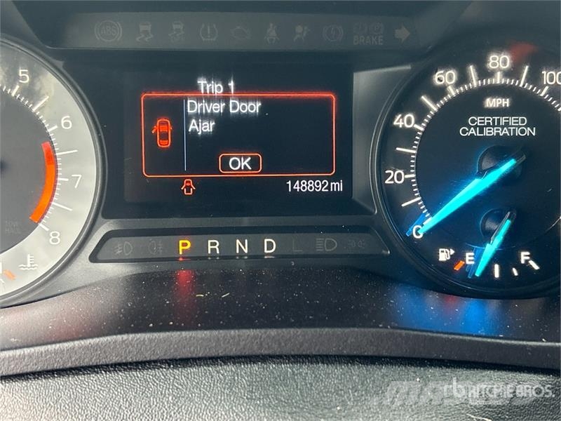 Ford Explorer Henkilöautot