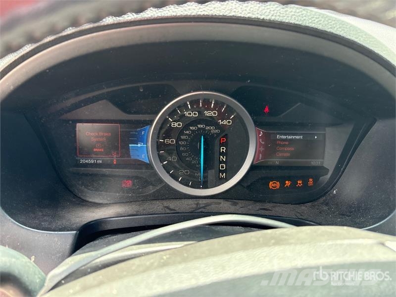 Ford Explorer سيارات