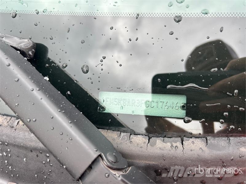 Ford Explorer Kistehergépjárművek