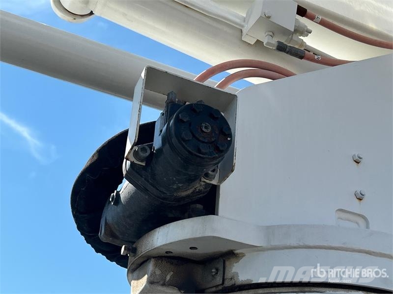 Ford Explorer Truck mounted aerial platforms