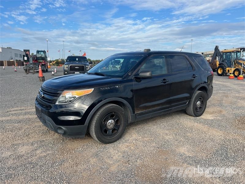 Ford Explorer Voiture