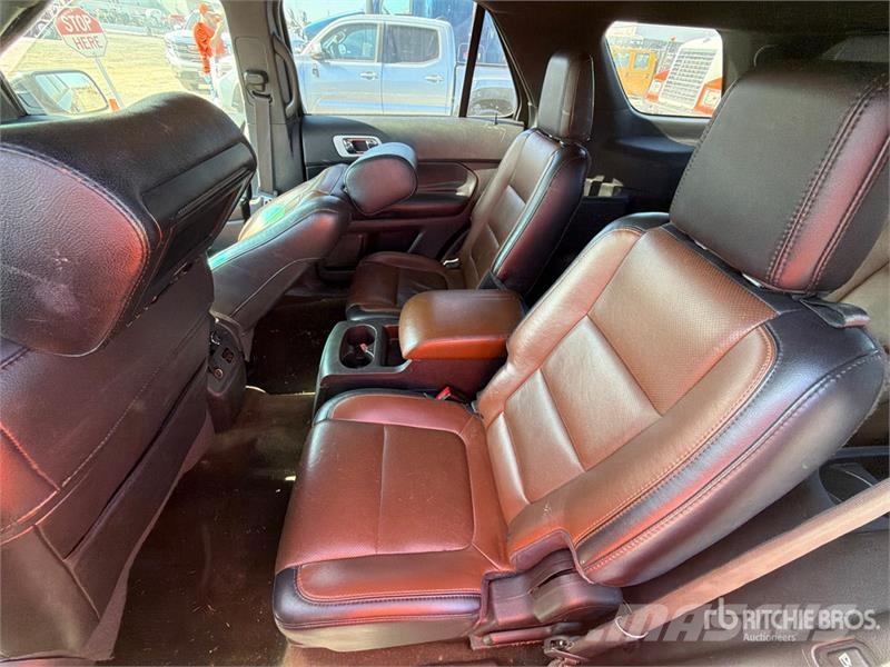 Ford Explorer Auto