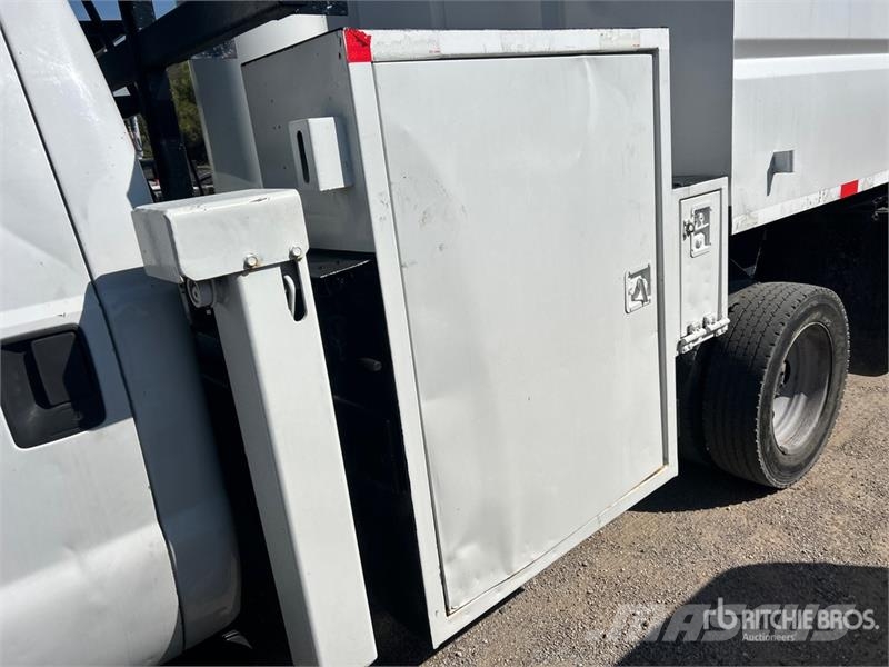 Ford Explorer Truck mounted aerial platforms