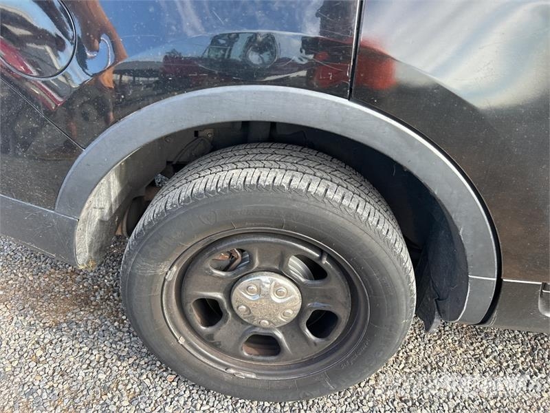 Ford Explorer Voiture
