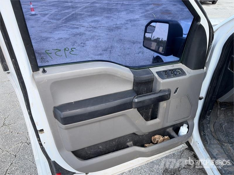 Ford F-150 Други