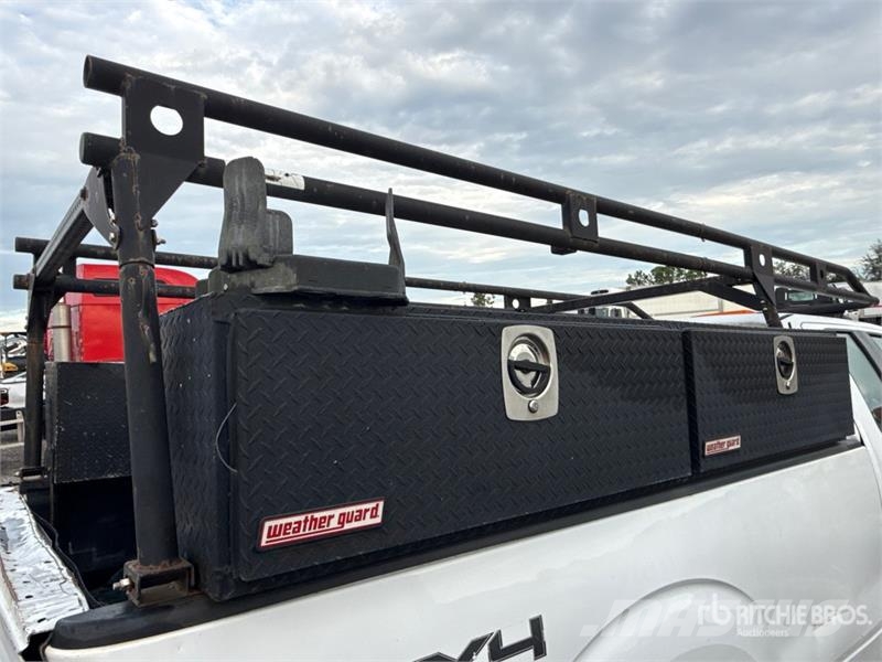 Ford F-150 其他