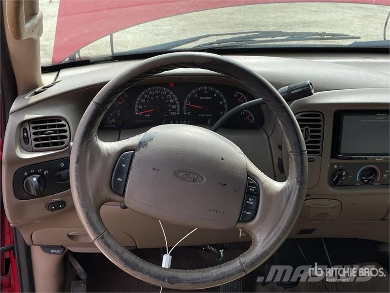 Ford F-150 4x2 Crew Cab Pickup Ostalo