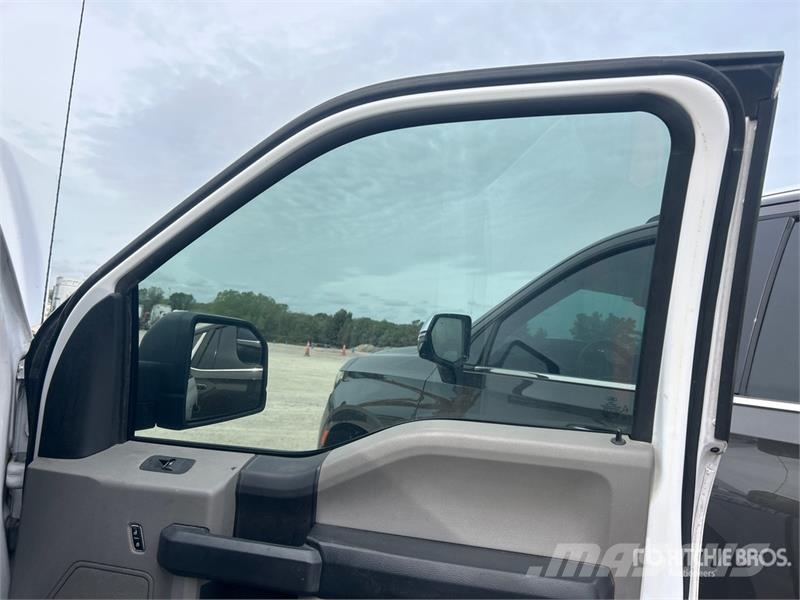 Ford F-150 4x2 Crew Cab Pickup Citi