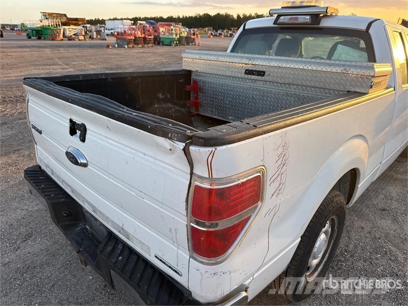 Ford F-150 4x2 Extended Cab Pickup أخرى