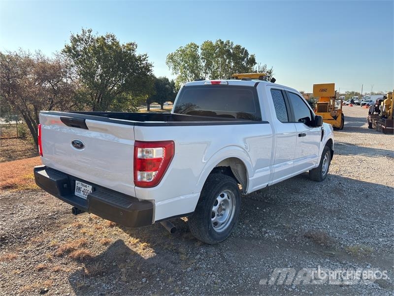 Ford F-150 4x2 Extended Cab Pickup (Inoperable) Ostalo