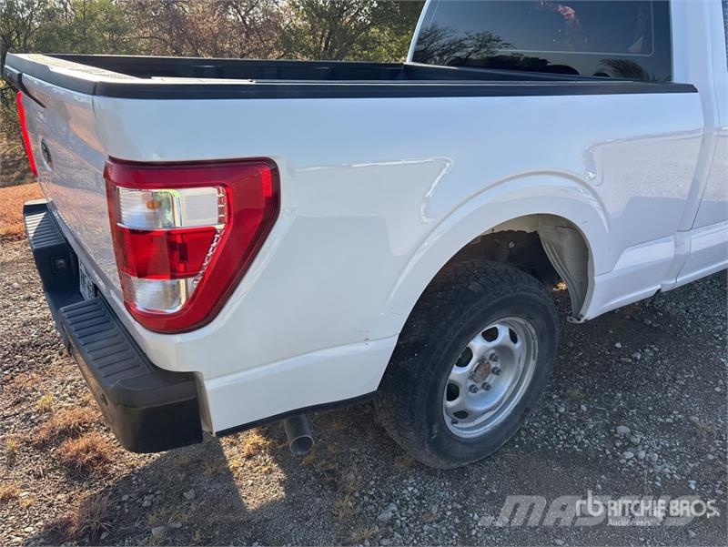 Ford F-150 4x2 Extended Cab Pickup (Inoperable) Ostalo