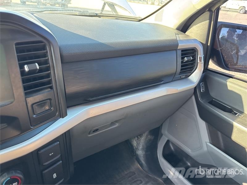 Ford F-150 4x2 Extended Cab Pickup (Inoperable) Ostalo