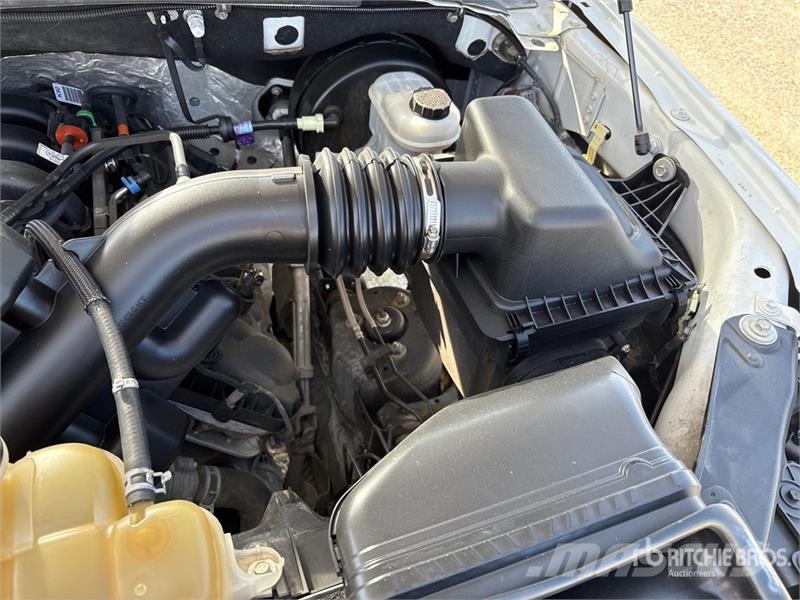 Ford F-150 4x2 Extended Cab Pickup Drugi