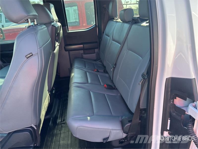 Ford F-150 4x2 Extended Cab Pickup (Inoperable) Drugi