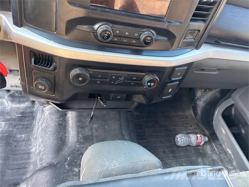 Ford F-150 4x2 Extended Cab Pickup (Inoperable) Ostalo