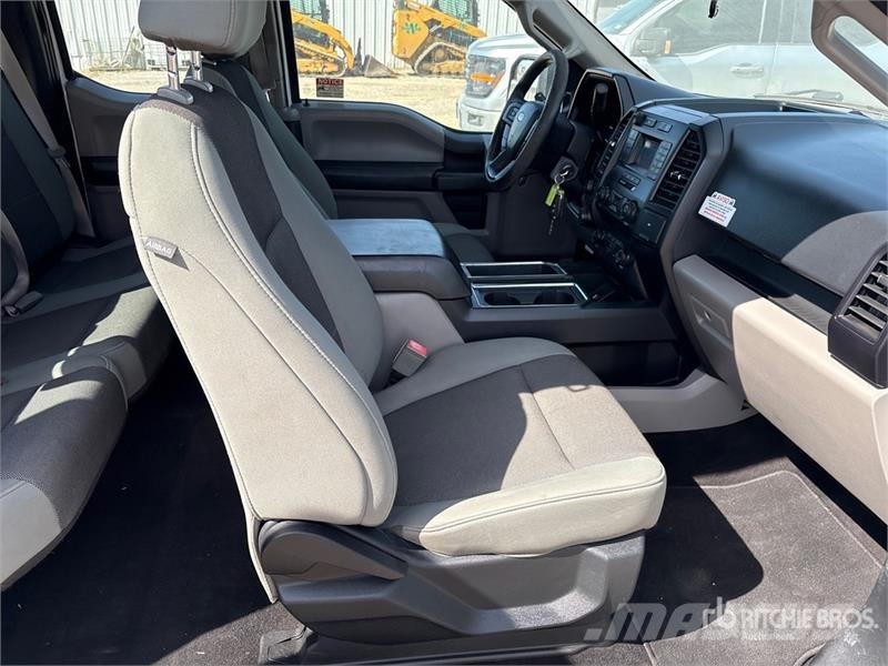 Ford F-150 4x2 Extended Cab Pickup Drugi