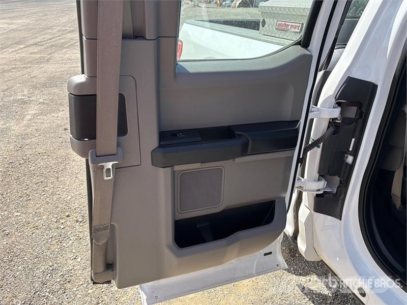 Ford F-150 4x2 Extended Cab Pickup Drugi