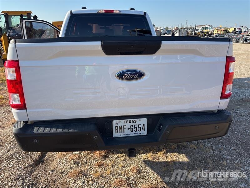 Ford F-150 4x2 Extended Cab Pickup (Inoperable) Ostalo