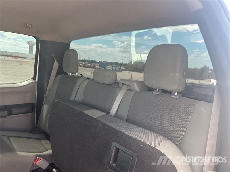 Ford F-150 4x2 Extended Cab Pickup Други