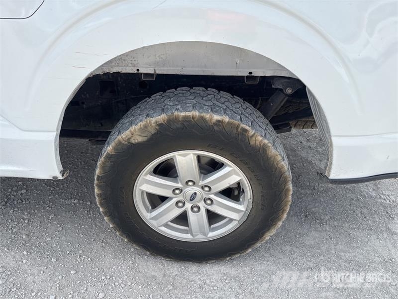 Ford F-150 4x2 Extended Cab Pickup 其他