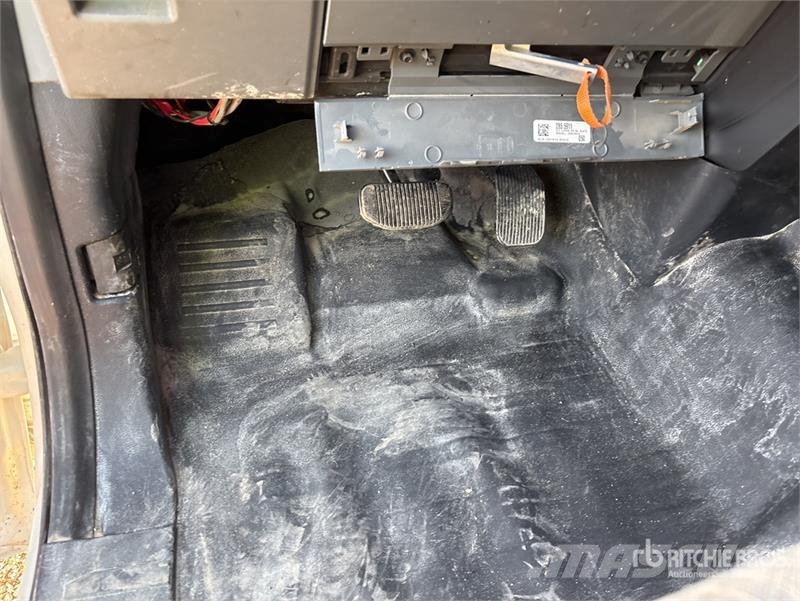 Ford F-150 4x2 Extended Cab Pickup (Inoperable) Ostalo