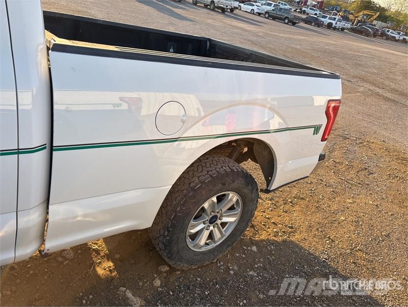 Ford F-150 4x2 Extended Cab Pickup Ostalo