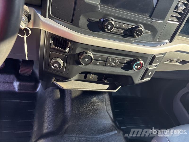 Ford F-150 4x2 Extended Cab Pickup (Inoperable) Drugi